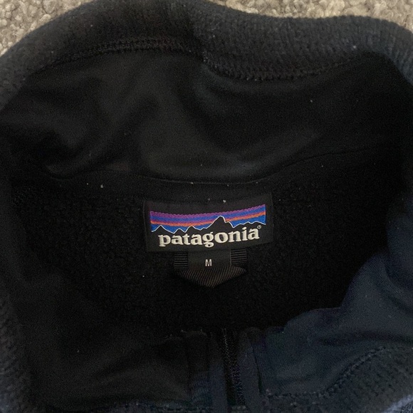 Black Patagonia Sweater - Picture 3 of 4
